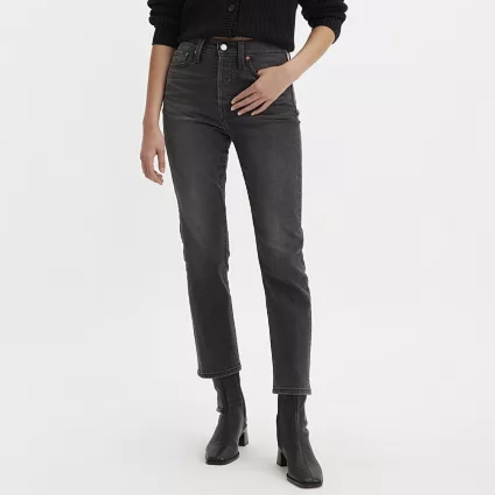 Levi's women's Dark Gray wedgie Straight Jeans